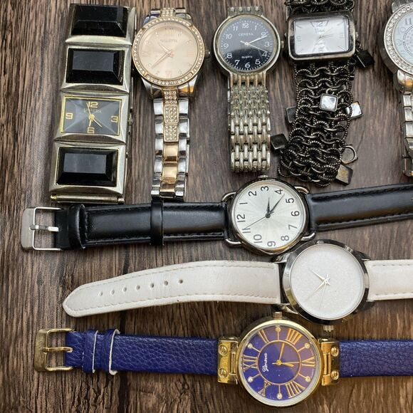 14 Women’s Watches Lot Great Condition main image 11